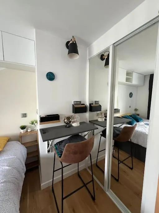 Joia Paris - Vaugirard Apartment