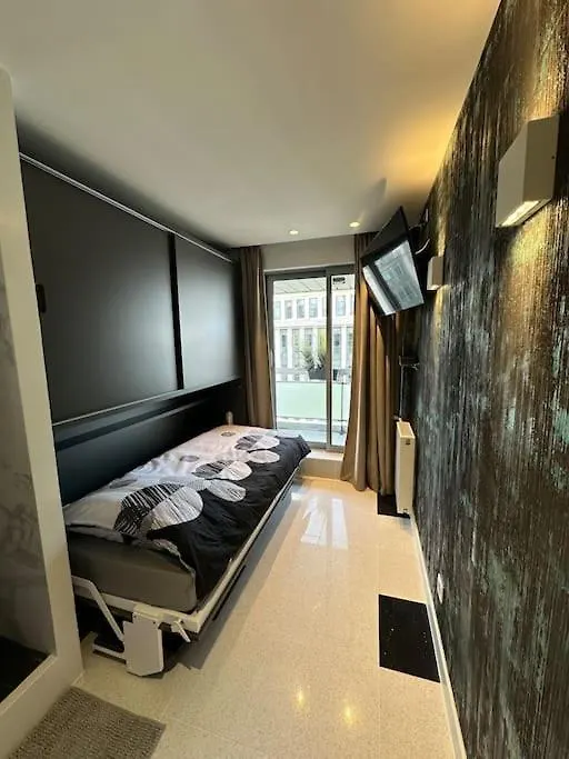 Joia Paris - Vaugirard Apartment